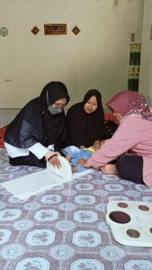Read more about the article KUNJUNGAN BALITA BERMASALAH GIZI  BERSAMA KADER TPK DESA MAKMUR