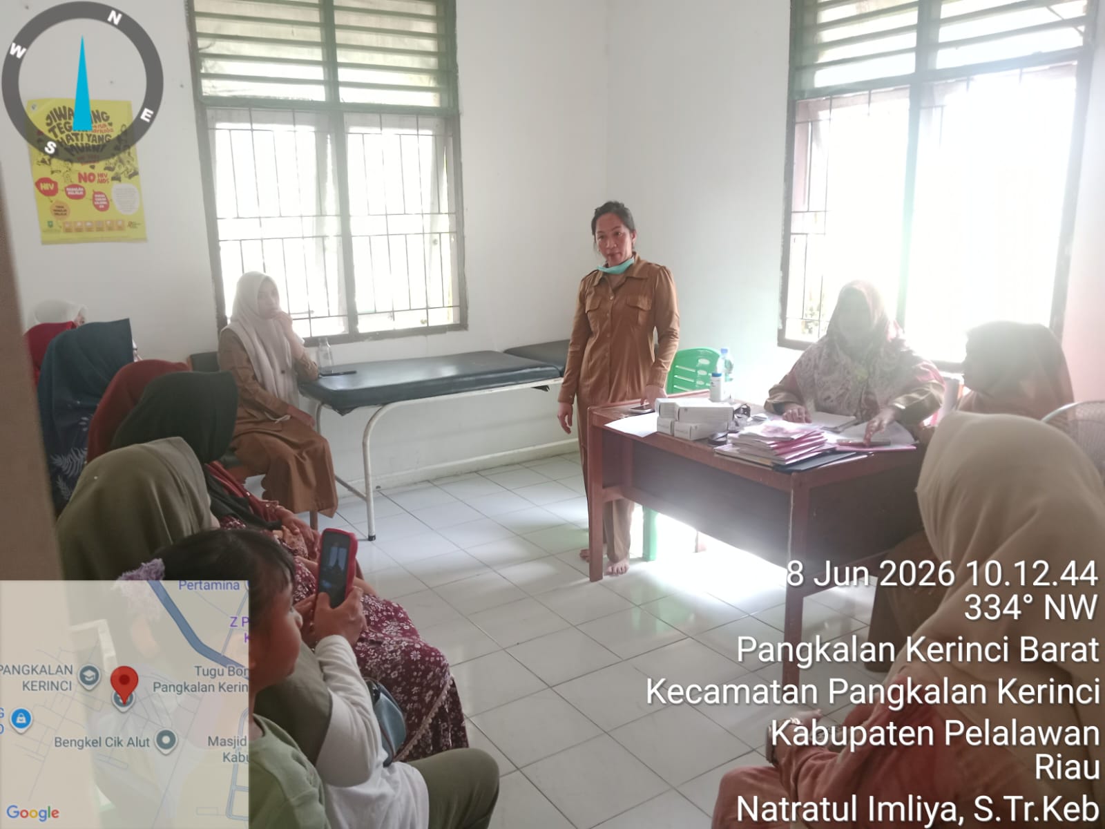 KELAS IBU HAMIL DIPOSYANDU ANGGREK