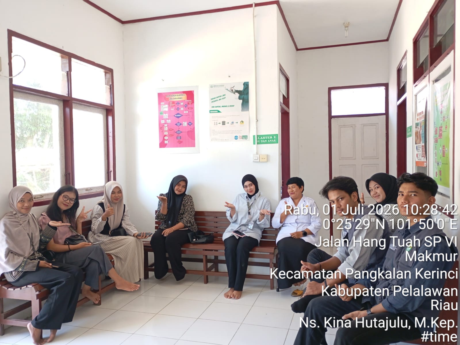 KUNJUNGAN MAHASISWA KUKERTA RIAU KE PUSTU MAKMUR