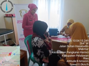 Read more about the article KEGIATAN IMUNISASI DI POSYANDU ILP KEMALA DESA MAKMUR