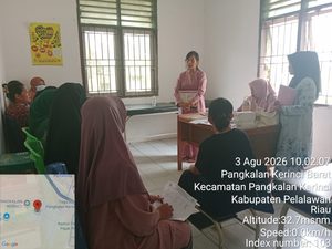 Read more about the article KELAS IBU HAMIL DIPOSYANDU ANGGREK