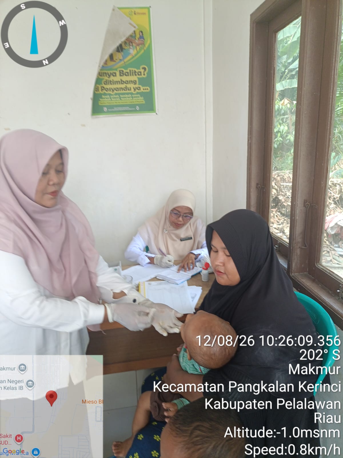 PEMBERIAN OBAT CACING DIPOSYANDU GRAHA SEHATI DESA MAKMUR